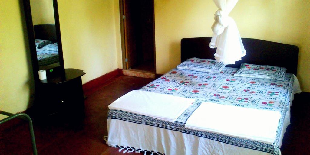 Haniffas Holiday Inn Kandy Kamer foto